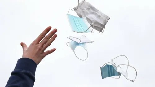 Covid-19: bas les masques!